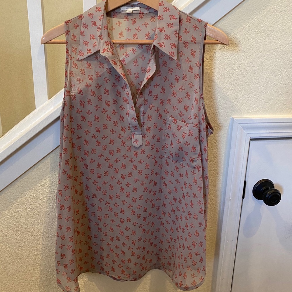 Pleione Sheer Gray Collared Tank